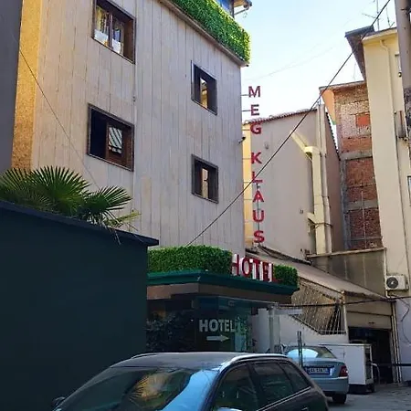 Meg Klaus Hotel 3*
