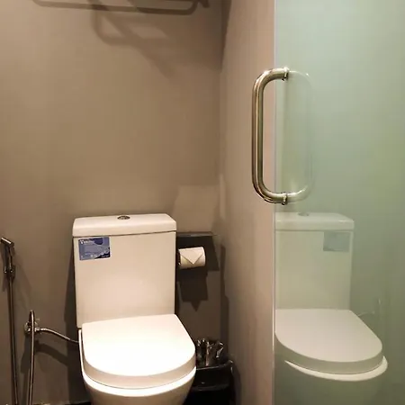 Meg Klaus Hotel 3*